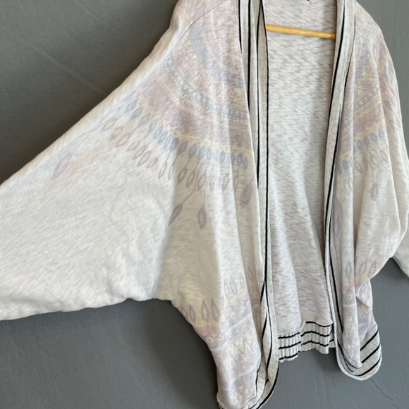 CASA LEE Size Small White Coccoon Bat Wing Open Front Cardigan Southwestern - Picture 3 of 8